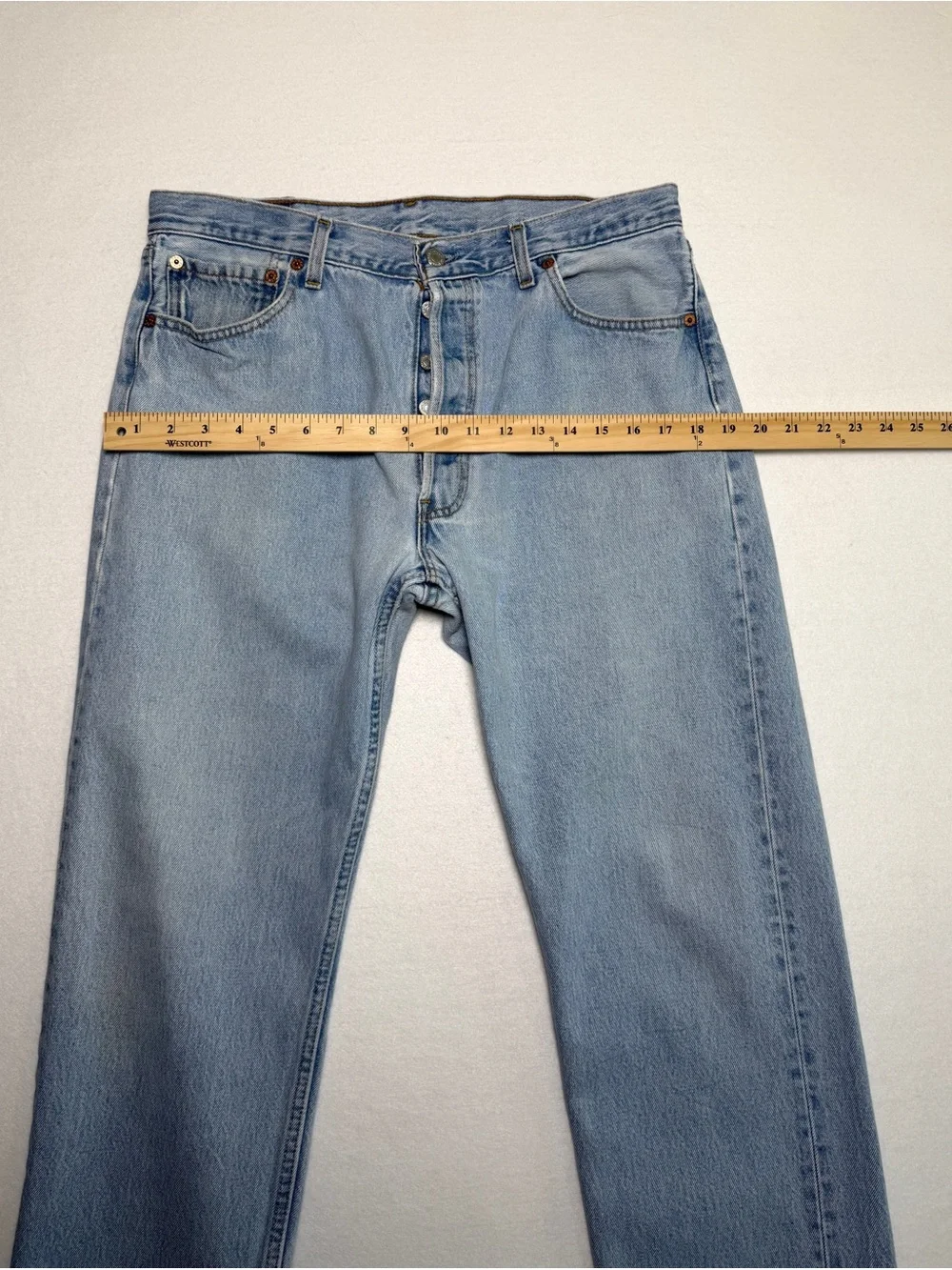 1999 Levi's 501 Straight Button Fly Med Wash Actual Size 34 X 29 READ DESCRIP